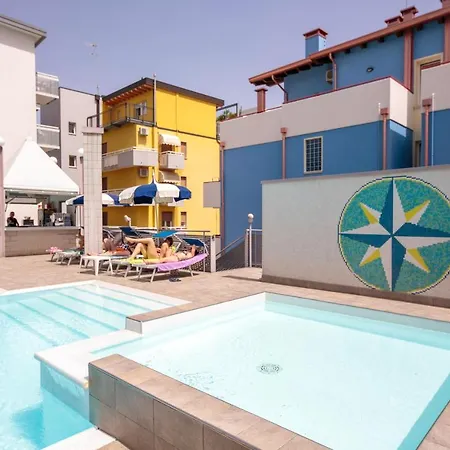 Bristol Hotel 3*