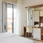 布里斯托尔酒店 酒店 3*