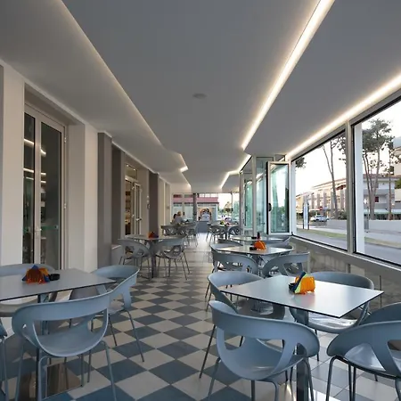 Hotel Bristol