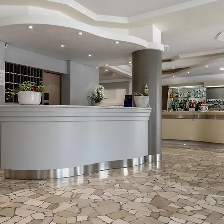 Hotel Bristol