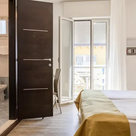 Bristol كاوْرلي